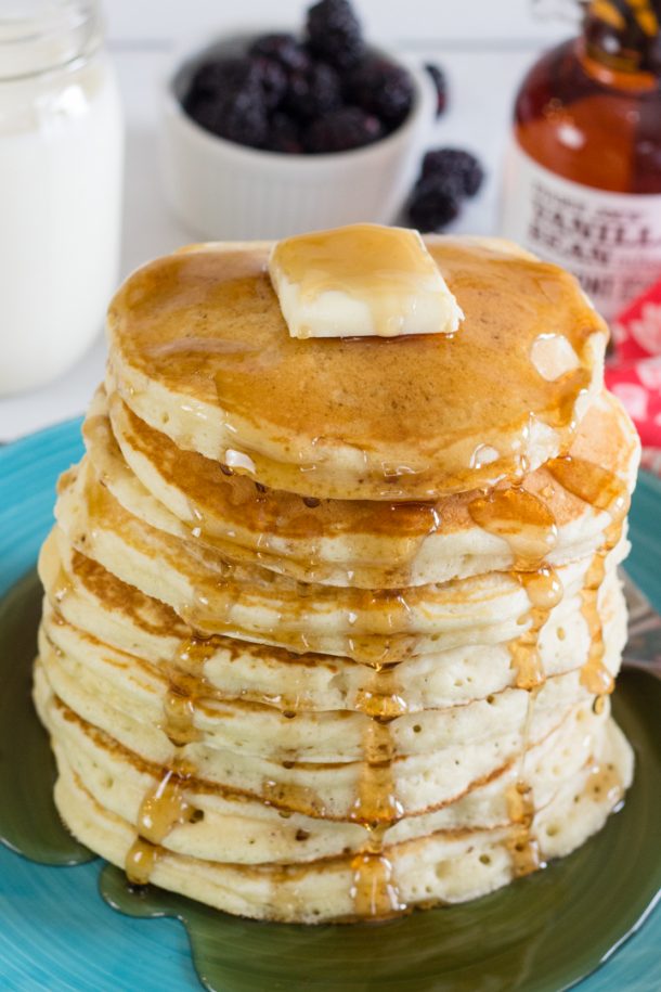 Secret TIP to making the BEST Fluffy Pancakes - Devour Dinner